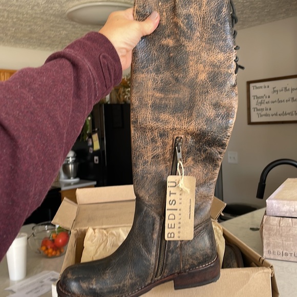 NWT BedStu tall boots Black Lux color (appears dark brown to me) Size 6 - Picture 5 of 9